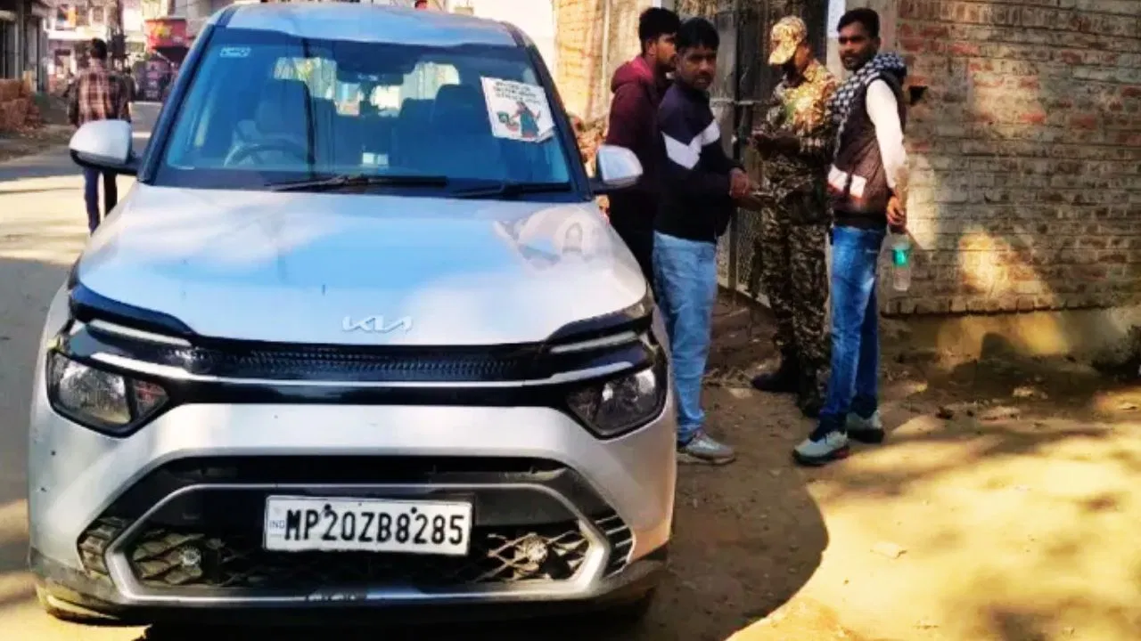 इनकम टैक्स चोरी, अवैध लेन-देन के खिलाफ IT का बड़ा एक्शन, कटनी में 4 दिन से डेरा… खंगाले जा रहे एक-एक डॉक्यूमेंट्स इनकम टैक्स चोरी, अवैध लेन-देन के खिलाफ IT का बड़ा एक्शन, कटनी में 4 दिन से डेरा... खंगाले जा रहे एक-एक डॉक्यूमेंट्स