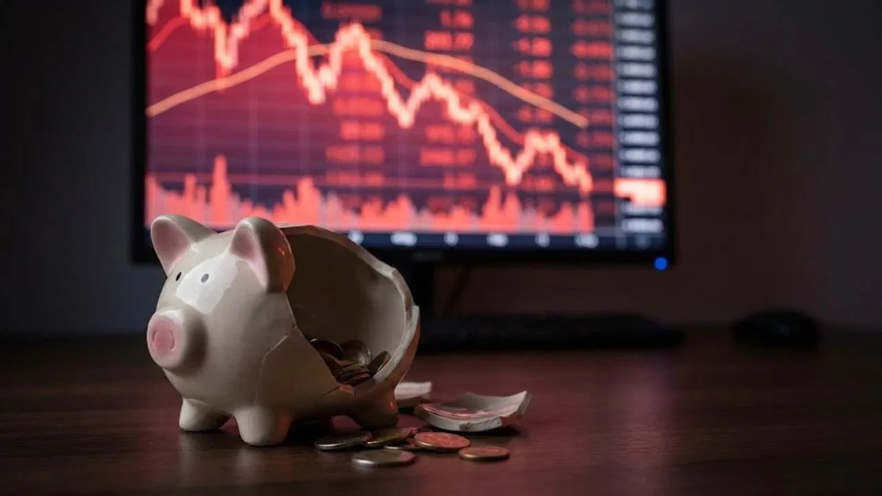 इस IPO में लोगों ने भर-भर कर लगाया था पैसा, लिस्ट होते ही कराया ₹28,800 का नुकसान! इस IPO में लोगों ने भर-भर कर लगाया था पैसा, लिस्ट होते ही कराया ₹28,800 का नुकसान!