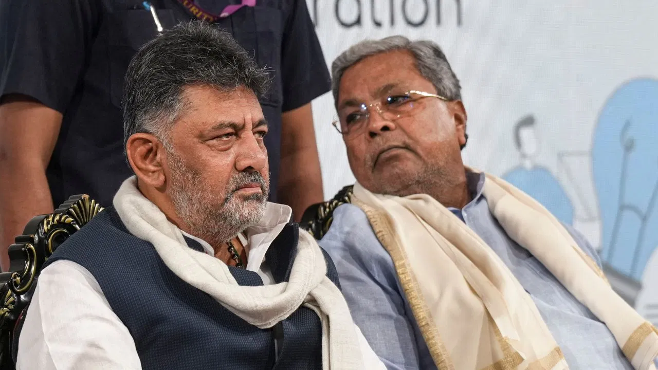 कर्नाटक में सत्ता संकट गहराया, CM सिद्धारमैया बोले- ढाई ढाई साल का कोई समझौता नहीं कर्नाटक में सत्ता संकट गहराया, CM सिद्धारमैया बोले- ढाई ढाई साल का कोई समझौता नहीं