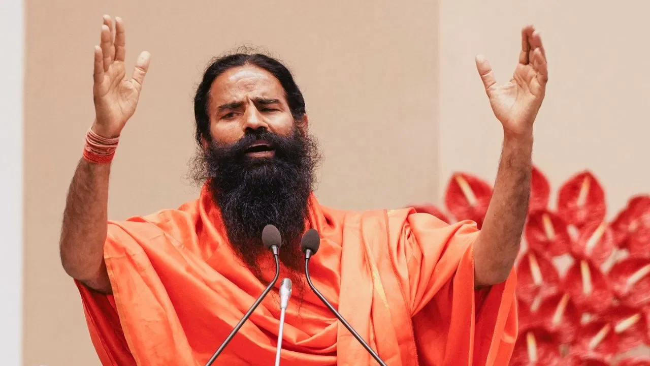 घुटनों में रहता है दर्द तो घबराएं नहीं, सुबह केवल 10 मिनट करें स्वामी रामदेव के ये आसन, दिखेगा फर्क घुटनों में रहता है दर्द तो घबराएं नहीं, सुबह केवल 10 मिनट करें स्वामी रामदेव के ये आसन, दिखेगा फर्क