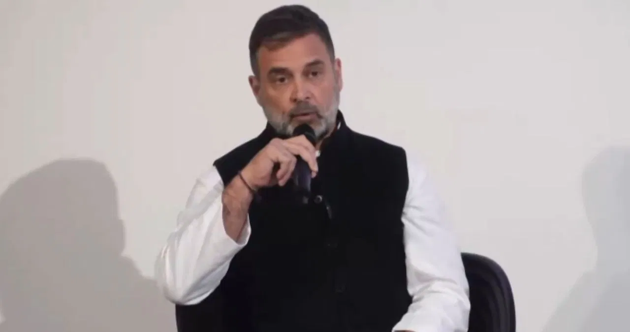 ‘चुनाव आयोग और जांच एजेंसियों पर सरकार का कब्जा’, राहुल गांधी ने जर्मनी से BJP पर किया बड़ा हमला 'चुनाव आयोग और जांच एजेंसियों पर सरकार का कब्जा', राहुल गांधी ने जर्मनी से BJP पर किया बड़ा हमला