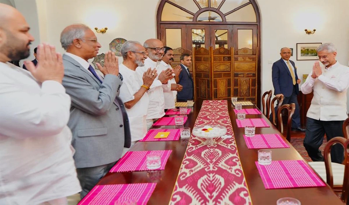 जयशंकर ने तमिल नेताओं से की बात, चक्रवात दित्वा की तबाही के बाद भारत के प्रयासों पर प्रकाश डाला जयशंकर ने तमिल नेताओं से की बात, चक्रवात दित्वा की तबाही के बाद भारत के प्रयासों पर प्रकाश डाला