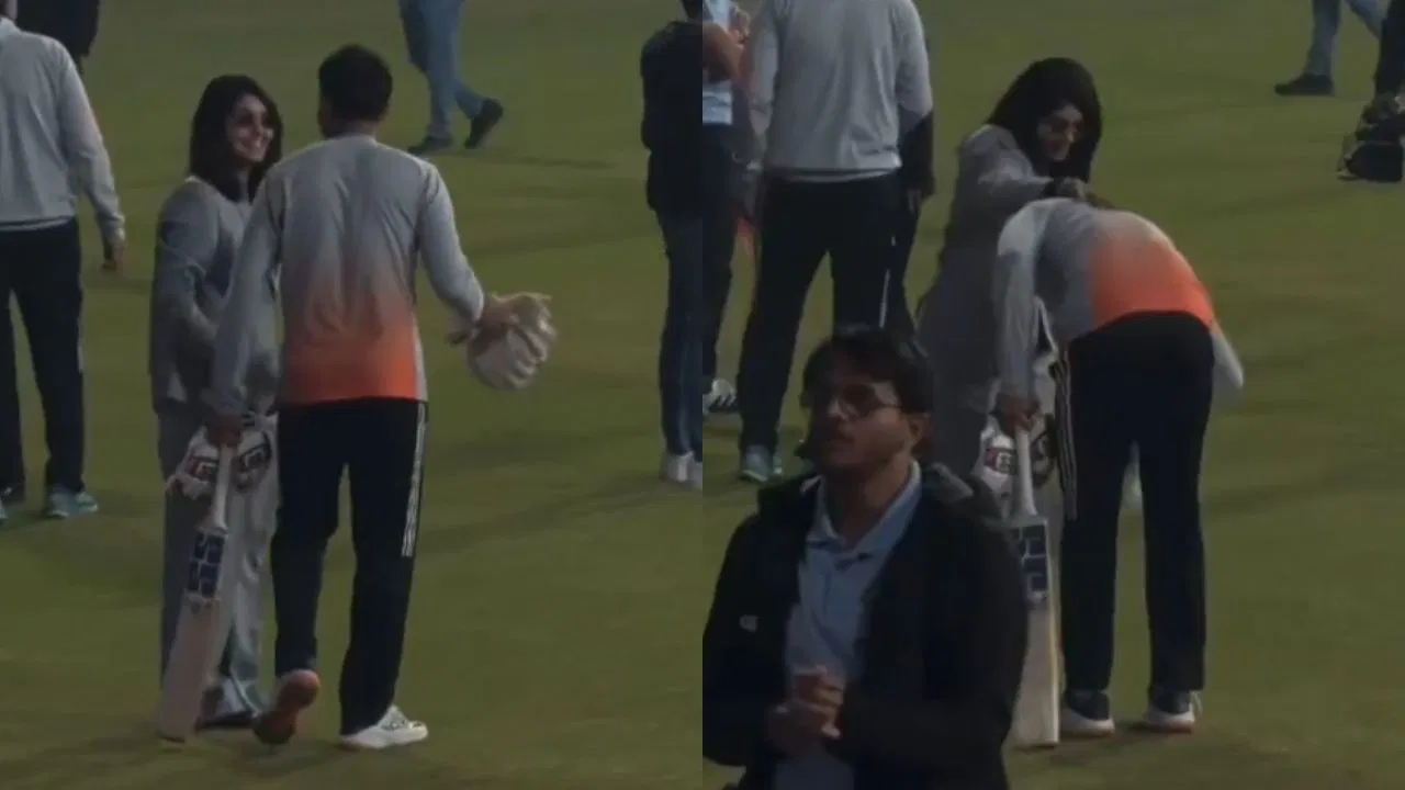 टीम इंडिया के स्टार ने छुए छोटी उम्र की महिला क्रिकेटर के पैर, वायरल हो गया Video टीम इंडिया के स्टार ने छुए छोटी उम्र की महिला क्रिकेटर के पैर, वायरल हो गया Video