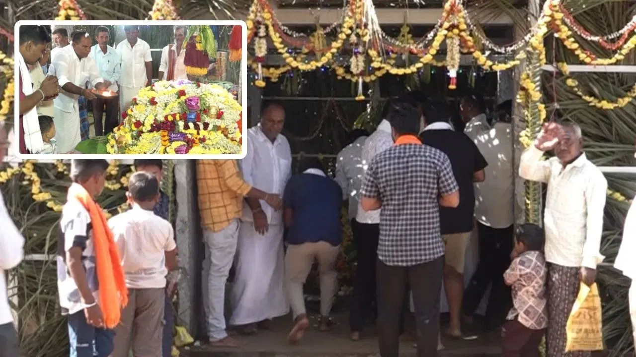 भारत के इस मेले में महिलाओं की एंट्री है बैन, प्रवेश करने पर मिलती है सजा भारत के इस मेले में महिलाओं की एंट्री है बैन, प्रवेश करने पर मिलती है सजा
