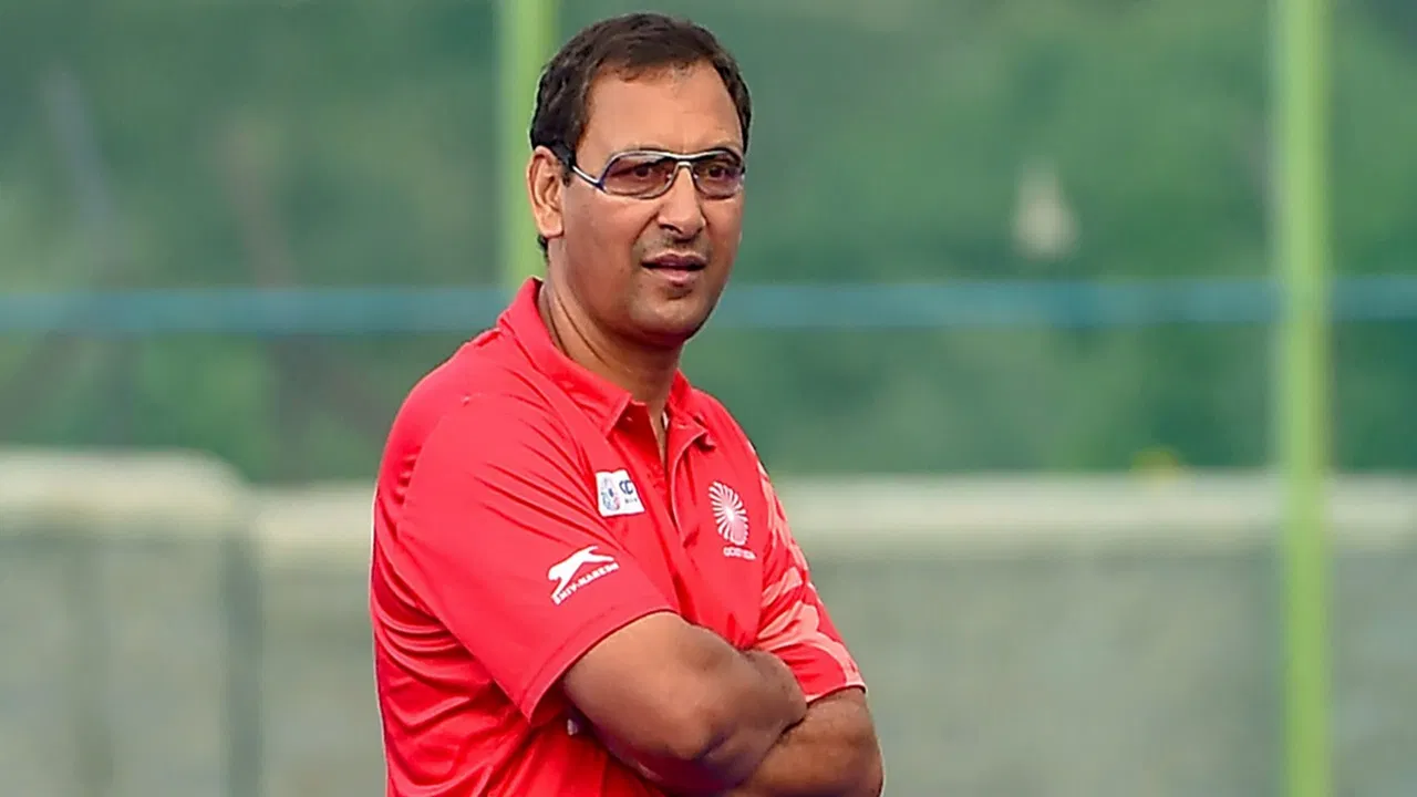 भारतीय महिला हॉकी टीम के हेड कोच का इस्तीफा, सामने आई ये वजह भारतीय महिला हॉकी टीम के हेड कोच का इस्तीफा, सामने आई ये वजह