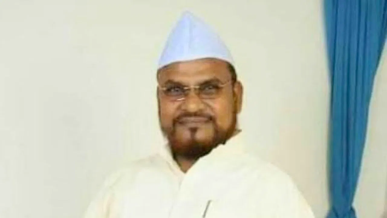 मुख्तार गैंग के सदस्य रियाज अंसारी पर 15वां केस, जेल से बाहर आते ही किया ‘कांड’, अब क्या लगे आरोप? मुख्तार गैंग के सदस्य रियाज अंसारी पर 15वां केस, जेल से बाहर आते ही किया 'कांड', अब क्या लगे आरोप?
