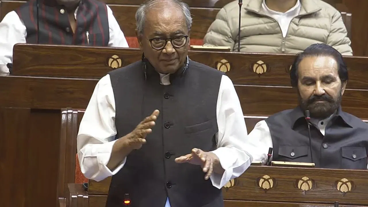 मैंने खुद 21 पत्र लिखा है, EC गुमराह कर रहा… चुनाव सुधारों पर दिग्विजय सिंह का पलटवार मैंने खुद 21 पत्र लिखा है, EC गुमराह कर रहा... चुनाव सुधारों पर दिग्विजय सिंह का पलटवार