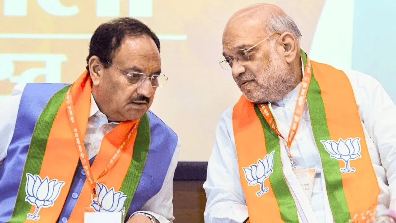 यूपी BJP अध्यक्ष पर दिल्ली में महामंथन, किसके नाम पर लगी मुहर, रविवार को होगा ऐलान यूपी BJP अध्यक्ष पर दिल्ली में महामंथन, किसके नाम पर लगी मुहर, रविवार को होगा ऐलान