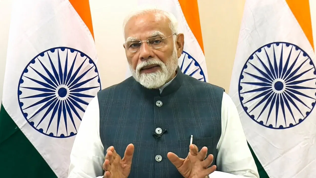 रिफॉर्म, परफॉर्म और ट्रांसफॉर्म… डिलीवरी सुनिश्चित करने के लिए PRAGATI जरूरी: PM मोदी रिफॉर्म, परफॉर्म और ट्रांसफॉर्म... डिलीवरी सुनिश्चित करने के लिए PRAGATI जरूरी: PM मोदी