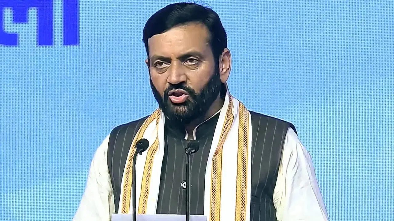 हरियाणा में डॉक्टरों की हड़ताल पर सरकार सख्त, 6 महीने के लिए एस्मा लगाया हरियाणा में डॉक्टरों की हड़ताल पर सरकार सख्त, 6 महीने के लिए एस्मा लगाया
