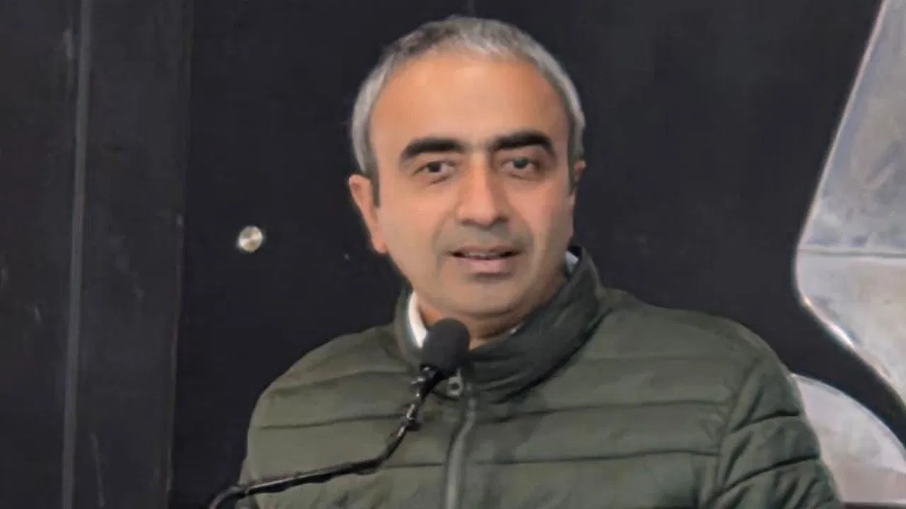 हरियाणा में भी प्रदूषण लेकिन सरकार चुप… AAP ने शीत-सत्र छोटा करने पर भी पूछा सवाल हरियाणा में भी प्रदूषण लेकिन सरकार चुप... AAP ने शीत-सत्र छोटा करने पर भी पूछा सवाल