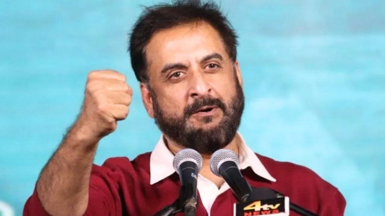 AIMIM ने महाराष्ट्र में उठाया हिजाब का मुद्दा, BJP पर बोला तीखा हमला AIMIM ने महाराष्ट्र में उठाया हिजाब का मुद्दा, BJP पर बोला तीखा हमला