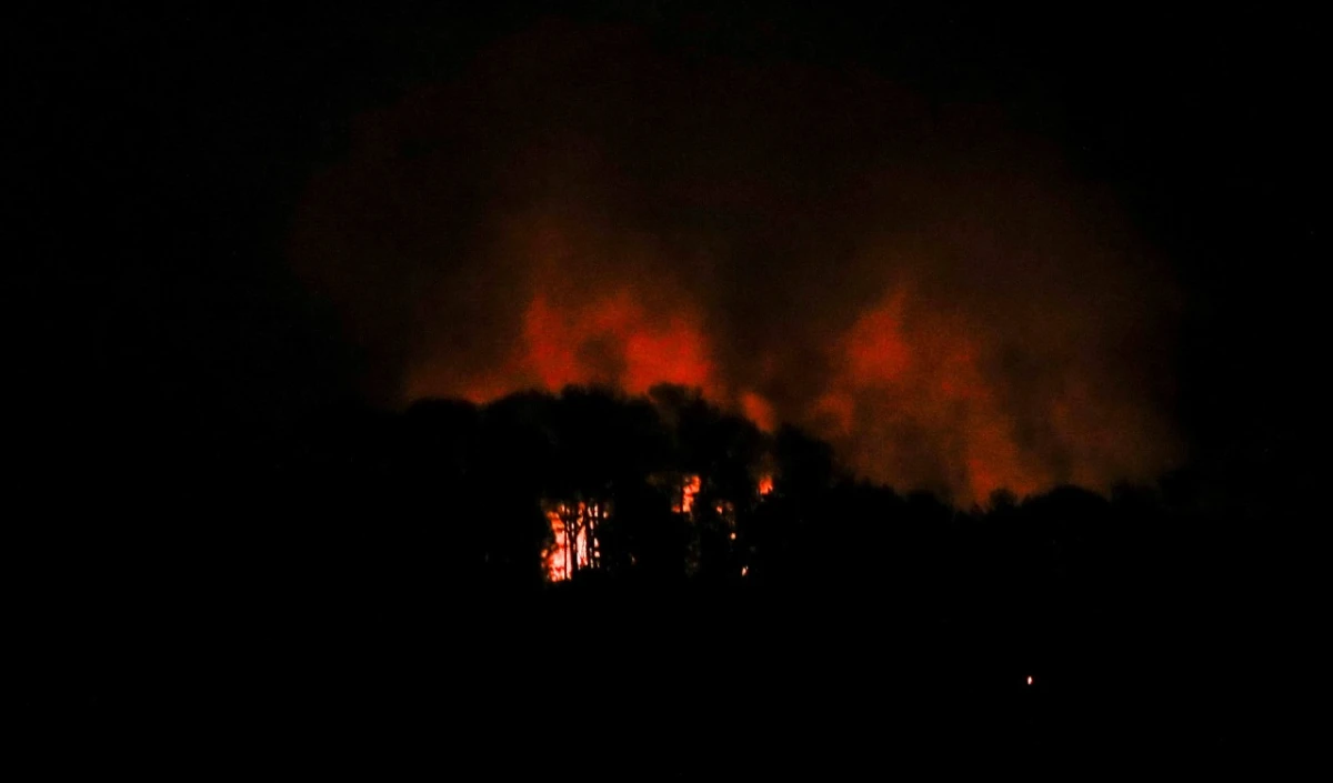 Attack on Venezuela LIVE Updates: National Emergency का ऐलान, Missile Attack से दहला Caracas, दुनिया में तनाव Attack on Venezuela LIVE Updates: National Emergency का ऐलान, Missile Attack से दहला Caracas, दुनिया में तनाव
