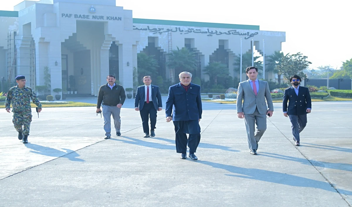 China Pakistan: पाकिस्तानी विदेश मंत्री चीन रवाना, दोनों देश रिश्तों और सहयोग की करेंगे समीक्षा China Pakistan: पाकिस्तानी विदेश मंत्री चीन रवाना, दोनों देश रिश्तों और सहयोग की करेंगे समीक्षा