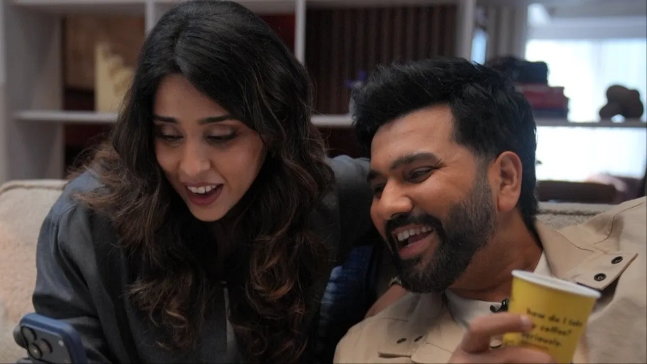 Rohit Sharma: पत्नी रितिका के साथ गाड़ी में थे रोहित शर्मा, घुस गया ये एक्टर Rohit Sharma: पत्नी रितिका के साथ गाड़ी में थे रोहित शर्मा, घुस गया ये एक्टर