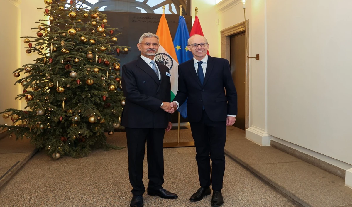 S Jaishankar का ‘मिशन यूरोप’ जारी, Luxembourg के PM से मिले, भारत-EU रिश्तों पर हुई चर्चा। S Jaishankar का 'मिशन यूरोप' जारी, Luxembourg के PM से मिले, भारत-EU रिश्तों पर हुई चर्चा।