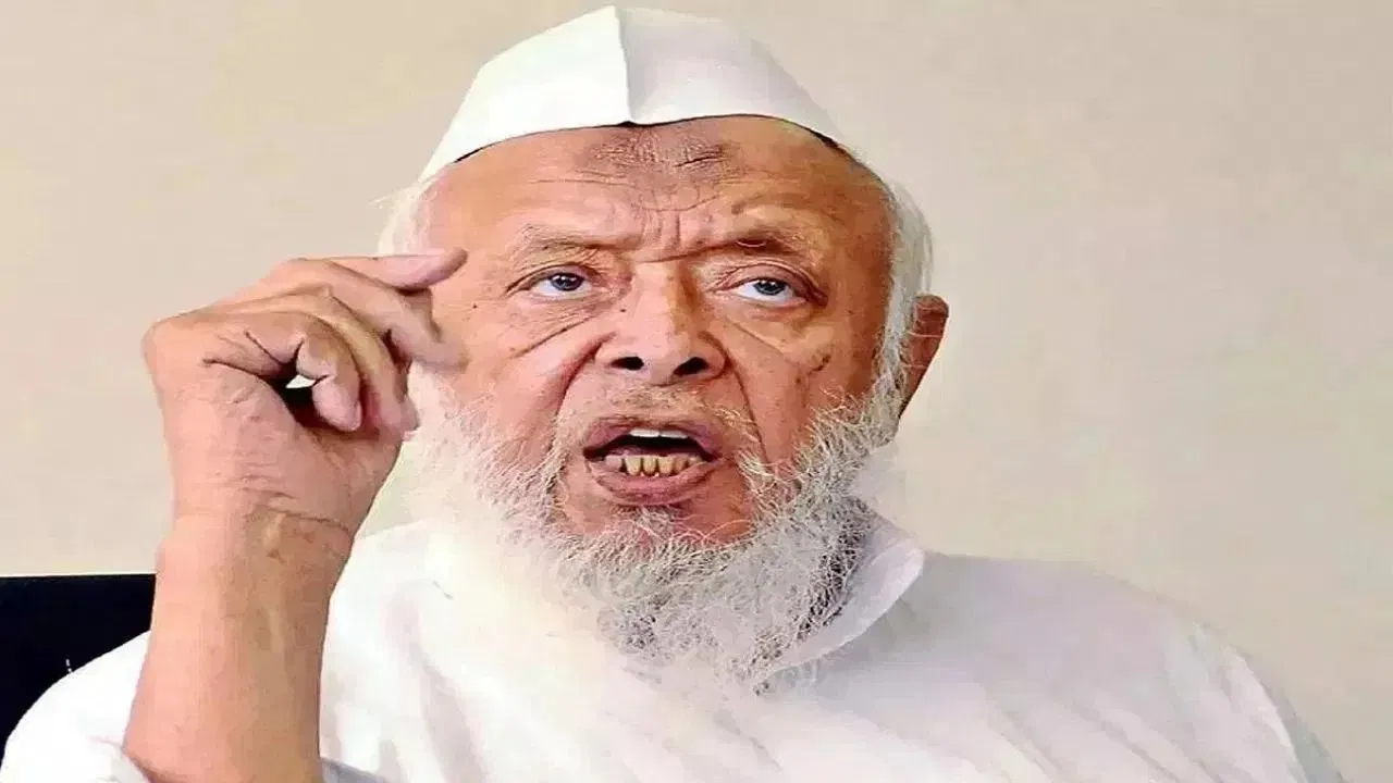 अक्षरधाम हमला: 3 और अभियुक्त बरी, मौलाना अरशद मदनी बोले- बेकसूरों को इंसाफ मिल गया अक्षरधाम हमला: 3 और अभियुक्त बरी, मौलाना अरशद मदनी बोले- बेकसूरों को इंसाफ मिल गया