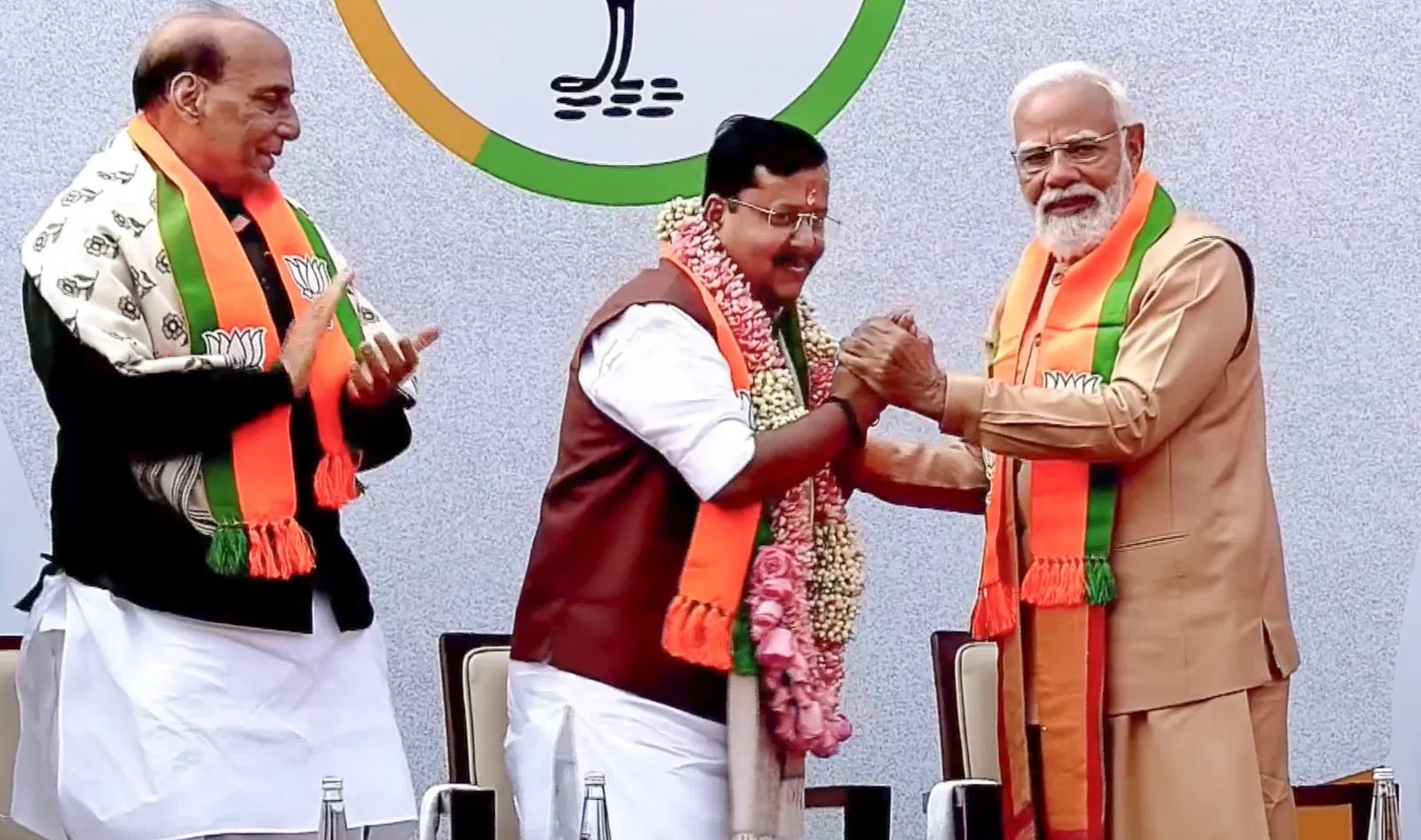 आज से नबीन मेरे बॉस, मैं उनका कार्यकर्ता; हमारे यहां अध्यक्ष बदलते हैं आदर्श नहीं, PM मोदी आज से नबीन मेरे बॉस, मैं उनका कार्यकर्ता; हमारे यहां अध्यक्ष बदलते हैं आदर्श नहीं, PM मोदी