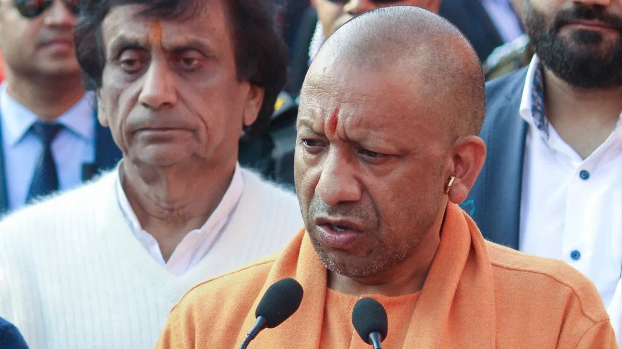 एक महीने में पूरा हो गंगा एक्सप्रेसवे का काम… सीएम योगी का अधिकारियों को साफ निर्देश एक महीने में पूरा हो गंगा एक्सप्रेसवे का काम... सीएम योगी का अधिकारियों को साफ निर्देश