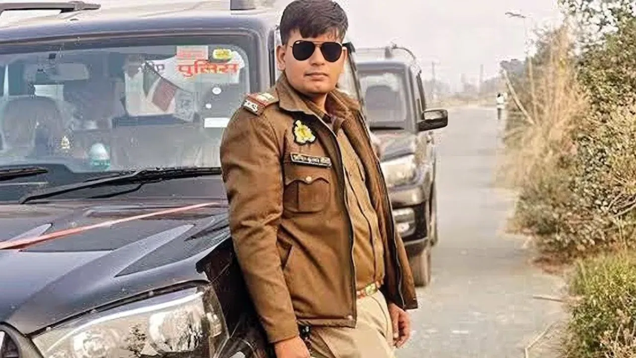 कानपुर गैंगरेप केस: ‘मैं निर्दोष हूं, CBI जांच करा लें’… आरोपी दारोगा अमित मौर्या ने पुलिस कमिश्नर और CM को लिखा लेटर कानपुर गैंगरेप केस: 'मैं निर्दोष हूं, CBI जांच करा लें'... आरोपी दारोगा अमित मौर्या ने पुलिस कमिश्नर और CM को लिखा लेटर