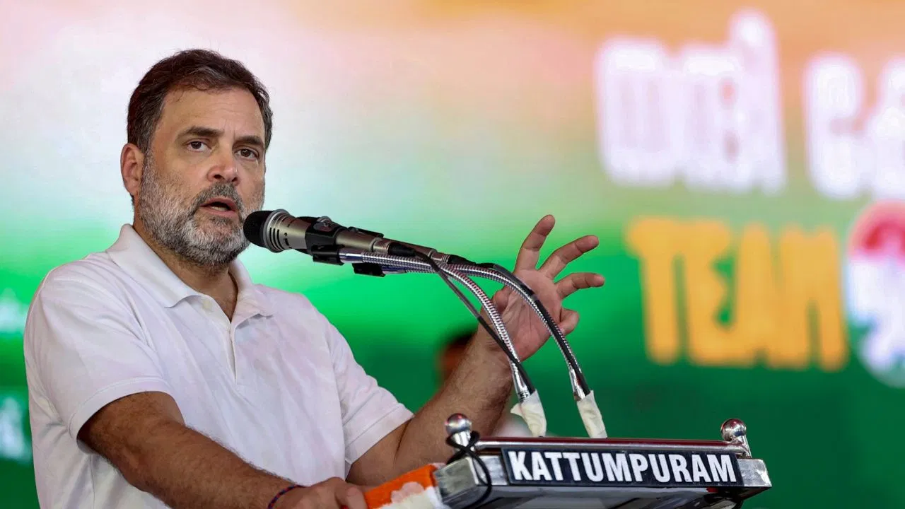 चुप कराने से देश महान नहीं बनता… केरल में राहुल गांधी ने बोला बीजेपी पर हमला चुप कराने से देश महान नहीं बनता... केरल में राहुल गांधी ने बोला बीजेपी पर हमला
