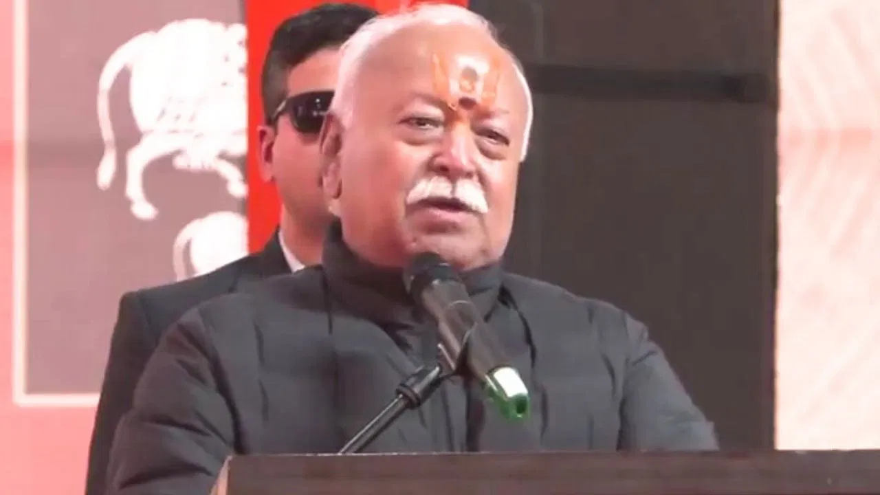 जैसे-जैसे हिंदू एक होंगे, उनके टुकड़े होंगे…बोले मोहन भागवत- भारत बनेगा विश्व गुरु जैसे-जैसे हिंदू एक होंगे, उनके टुकड़े होंगे...बोले मोहन भागवत- भारत बनेगा विश्व गुरु