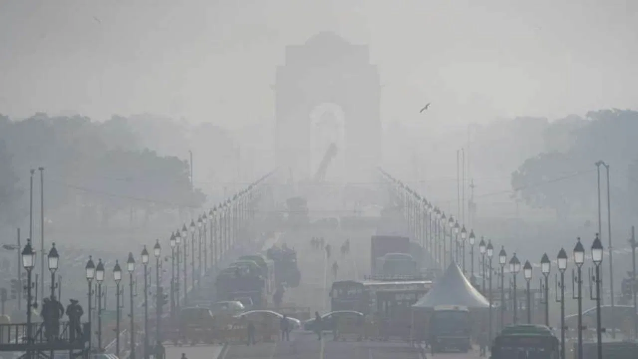 दिल्ली में कोहरे का येलो अलर्ट, पंजाब-राजस्थान में चलेगी शीतलहर… हिमाचल से लेकर उत्तराखंड तक बर्फबारी, इन राज्यों में बारिश की संभावना दिल्ली में कोहरे का येलो अलर्ट, पंजाब-राजस्थान में चलेगी शीतलहर... हिमाचल से लेकर उत्तराखंड तक बर्फबारी, इन राज्यों में बारिश की संभावना