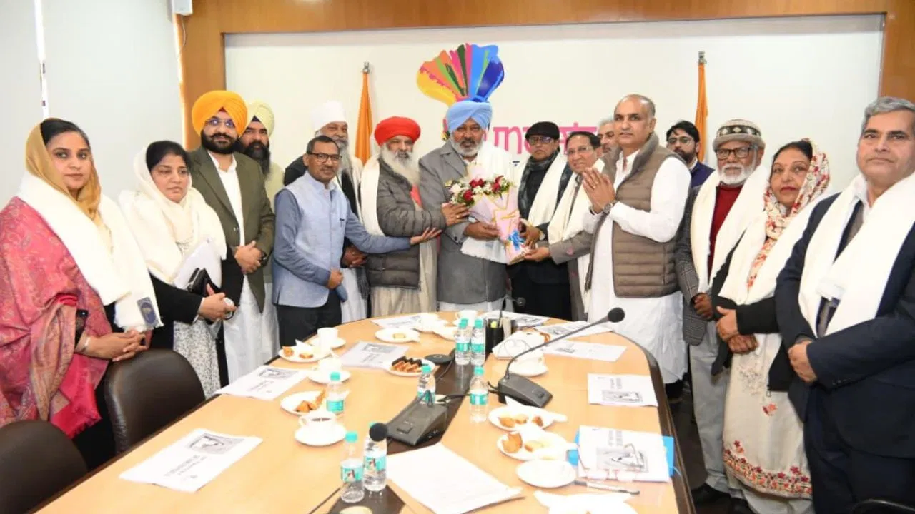 पंजाब: जन-जन समानता के संदेश पहुंचाने की पहल, जालंधर में बनेगा श्री गुरु रविदास बाणी स्टडी सेंटर पंजाब: जन-जन समानता के संदेश पहुंचाने की पहल, जालंधर में बनेगा श्री गुरु रविदास बाणी स्टडी सेंटर
