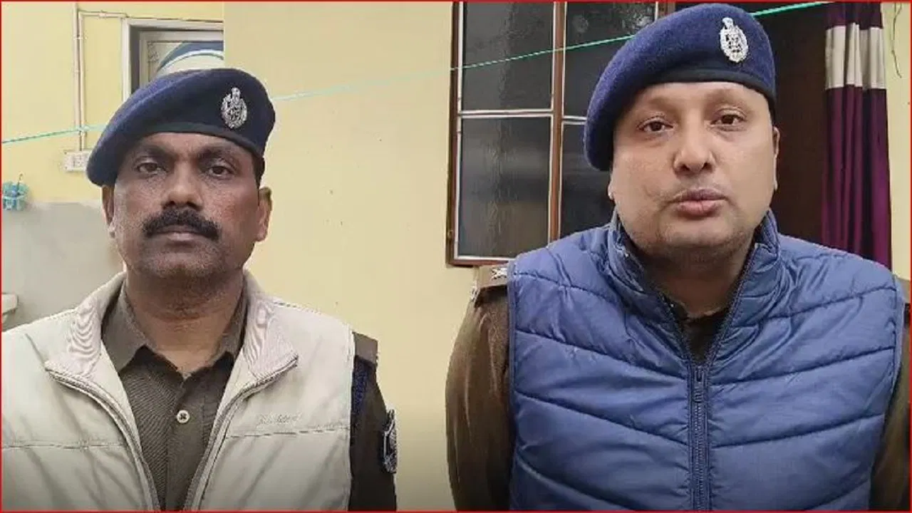 पटना की पॉश कॉलोनी में मर्डर: रिटायर्ड महिला टीचर का घर में घुसकर रेत डाला गला, इलाके में दहशत का माहौल पटना की पॉश कॉलोनी में मर्डर: रिटायर्ड महिला टीचर का घर में घुसकर रेत डाला गला, इलाके में दहशत का माहौल