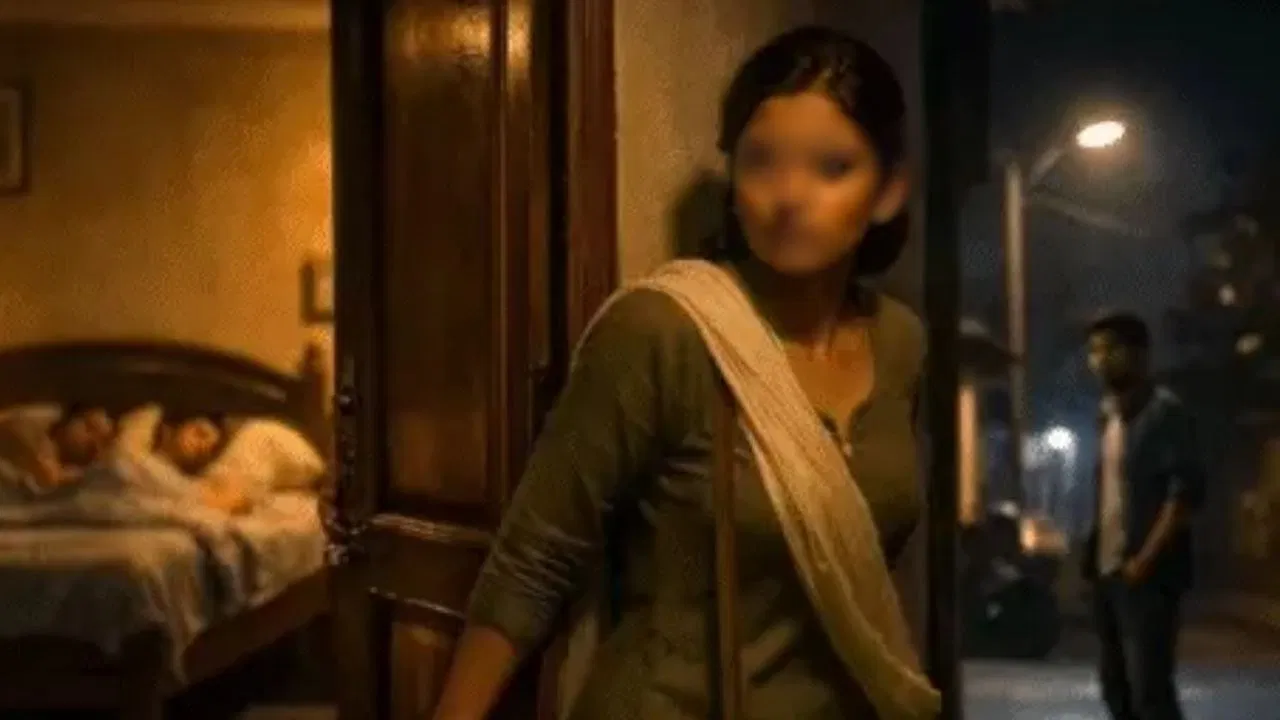 बॉयफ्रेंड से मिलने के लिए पिता-मां और दादी को खिलाती थी नींद की गोली, फिर… ऐसी खुली पोल, युवक की तलाश में जुटी पुलिस बॉयफ्रेंड से मिलने के लिए पिता-मां और दादी को खिलाती थी नींद की गोली, फिर... ऐसी खुली पोल, युवक की तलाश में जुटी पुलिस