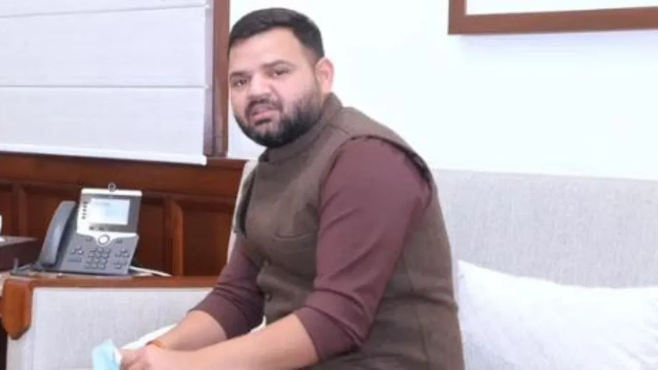 भ्रम फैलाया जा रहा…UGC नियमों के विरोध में उतरे करन भूषण, बोले- समिति का कोई लेना देना नहीं भ्रम फैलाया जा रहा...UGC नियमों के विरोध में उतरे करन भूषण, बोले- समिति का कोई लेना देना नहीं