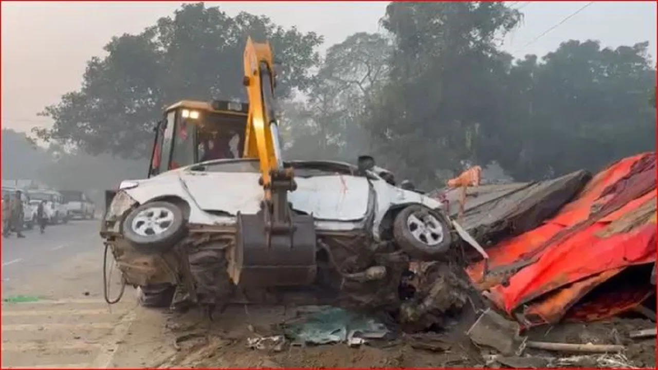 मधेपुरा में मौत का तांडव: हाइवा से जोरदार टक्कर, ताश के पत्तों की तरह बिखरी कार, 4 दोस्तों की मौत मधेपुरा में मौत का तांडव: हाइवा से जोरदार टक्कर, ताश के पत्तों की तरह बिखरी कार, 4 दोस्तों की मौत