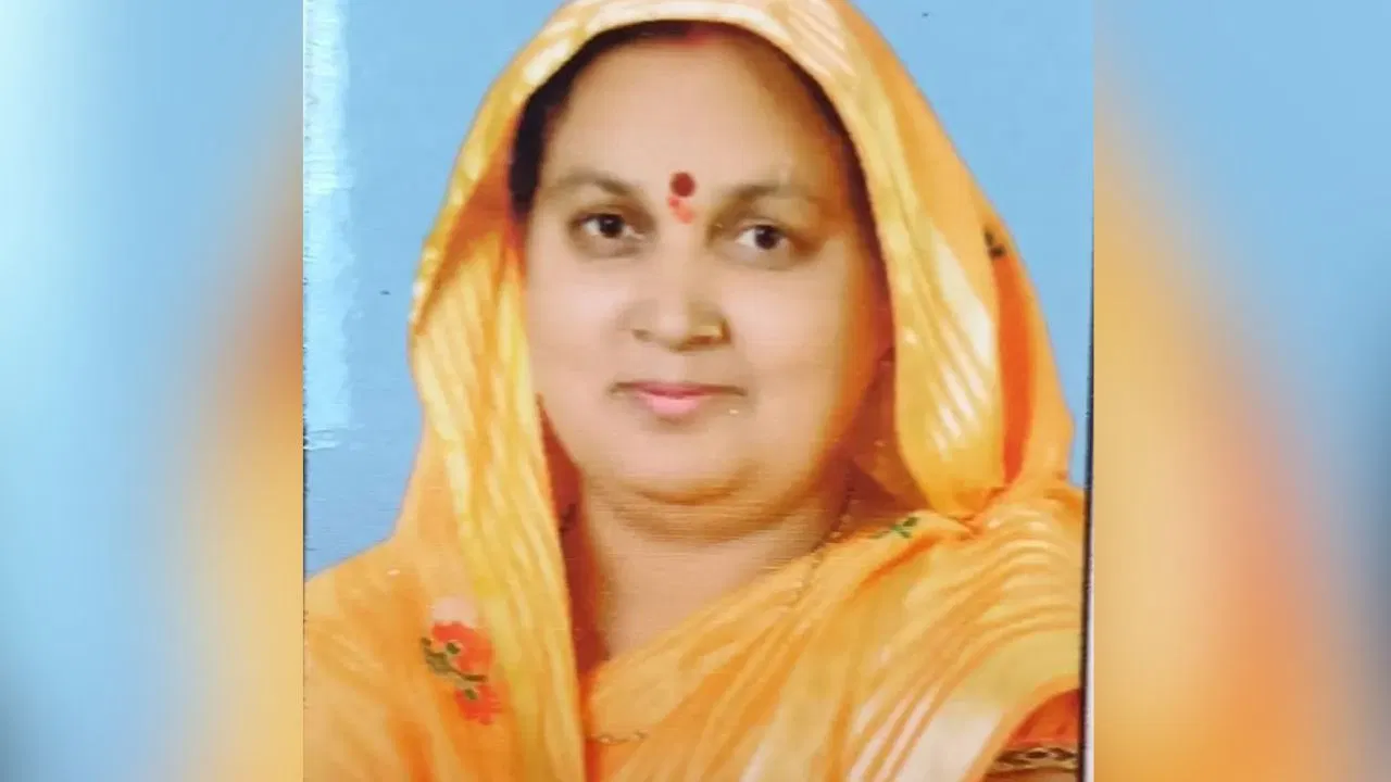 यूपी: UGC के नए नियम पर घमासान जारी, अब BJP नेता शशि तोमर ने दिया इस्तीफा यूपी: UGC के नए नियम पर घमासान जारी, अब BJP नेता शशि तोमर ने दिया इस्तीफा