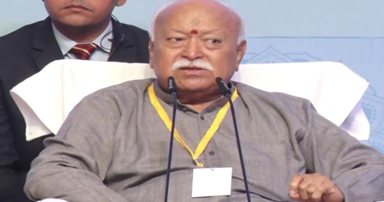 ‘संघ की शाखा देशभक्ति सिखाती है’, RSS चीफ मोहन भागवत बोले- धर्म की रक्षा ही देश के लिए नया रास्ता 'संघ की शाखा देशभक्ति सिखाती है', RSS चीफ मोहन भागवत बोले- धर्म की रक्षा ही देश के लिए नया रास्ता