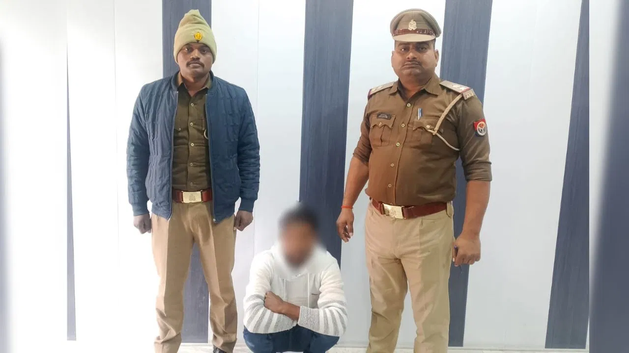 सेल्फी को लेकर विवाद… दोस्तों ने युवक को पुल से फेंका, वाराणसी घूमने के लिए निकला था गाजीपुर का नीरज सेल्फी को लेकर विवाद... दोस्तों ने युवक को पुल से फेंका, वाराणसी घूमने के लिए निकला था गाजीपुर का नीरज