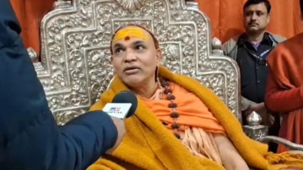 स्वामी अविमुक्तेश्वरानंद ने बताया कौन है असली गाय? बांग्लादेश में हिंदुओं की हत्या पर भी बोले स्वामी अविमुक्तेश्वरानंद ने बताया कौन है असली गाय? बांग्लादेश में हिंदुओं की हत्या पर भी बोले