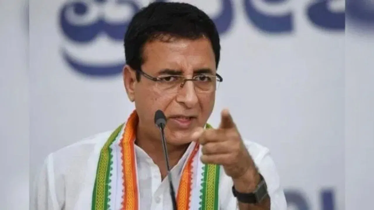 40 की इंजेक्शन 1000 रुपये में… ड्रग माफिया के गिरफ्त में हरियाणा, क्या कर रही BJP सरकार- नशाखोरी पर बरसे रणदीप सुरजेवाला 40 की इंजेक्शन 1000 रुपये में... ड्रग माफिया के गिरफ्त में हरियाणा, क्या कर रही BJP सरकार- नशाखोरी पर बरसे रणदीप सुरजेवाला