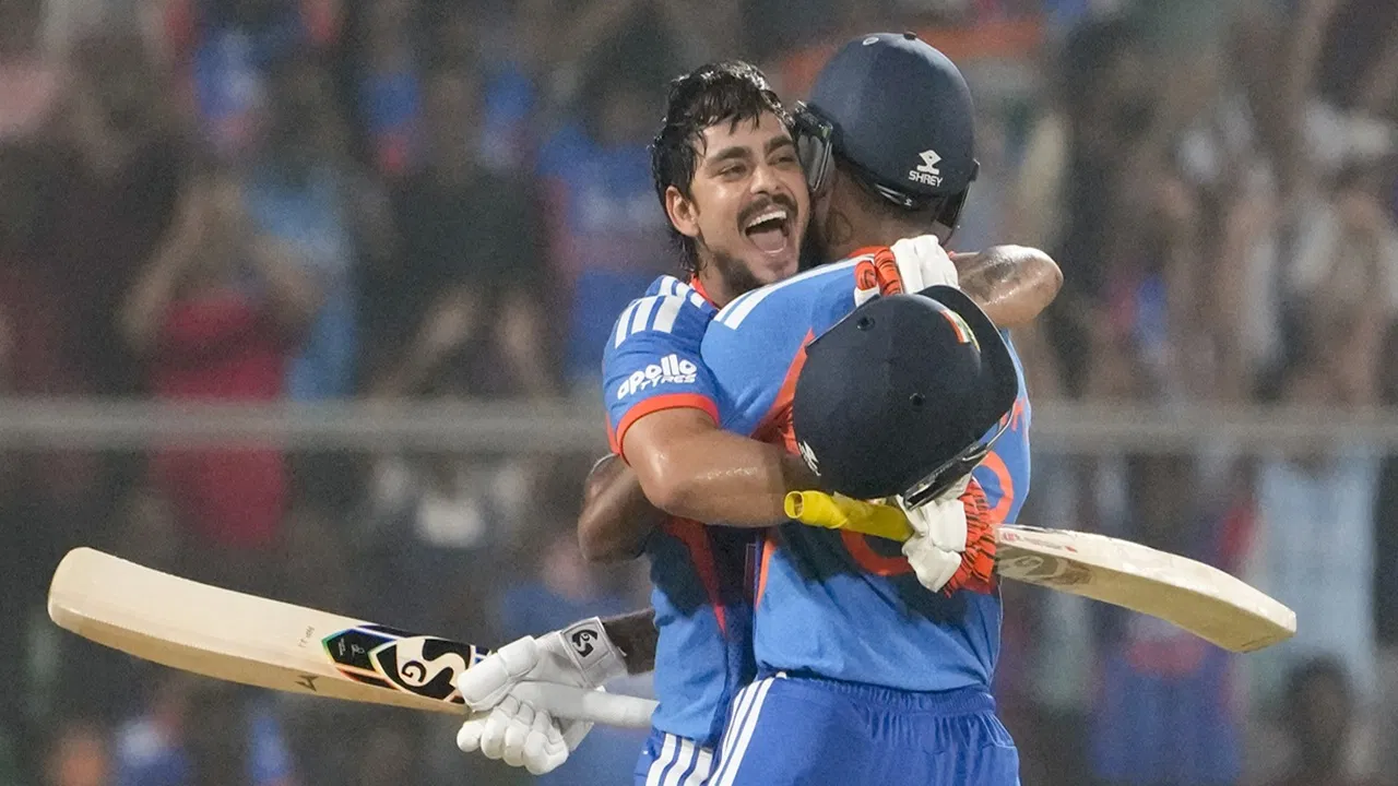 Ishan Kishan: ईशान किशन ने 7 छक्के मारे, 20 गेंदों में अर्धशतक ठोका, आउट नहीं होने के बावजूद छोड़ा मैदान Ishan Kishan: ईशान किशन ने 7 छक्के मारे, 20 गेंदों में अर्धशतक ठोका, आउट नहीं होने के बावजूद छोड़ा मैदान