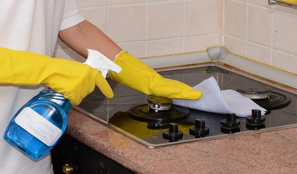 Kitchen Cleaning: Toxic Cleaners को कहें Good Bye, ये Natural Kitchen Hacks हैं 100% Safe और असरदार Kitchen Cleaning: Toxic Cleaners को कहें Good Bye, ये Natural Kitchen Hacks हैं 100% Safe और असरदार