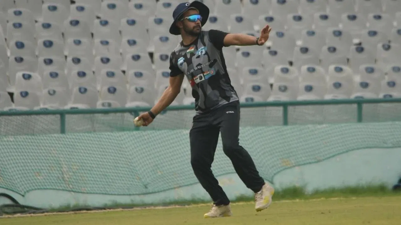 PSL 2026: पाकिस्तान में खेलगा इस बॉलीवुड डायरेक्टर का बेटा? ऑक्शन के लिए दिया नाम PSL 2026: पाकिस्तान में खेलगा इस बॉलीवुड डायरेक्टर का बेटा? ऑक्शन के लिए दिया नाम