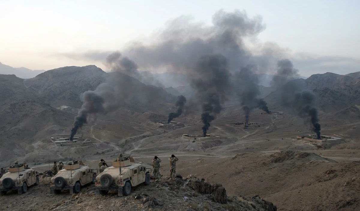 Pakistan की Afghanistan में ‘Surgical Strike’! आतंकी हमलों के बाद TTP के 7 कैंप किए ध्वस्त Pakistan की Afghanistan में 'Surgical Strike'! आतंकी हमलों के बाद TTP के 7 कैंप किए ध्वस्त