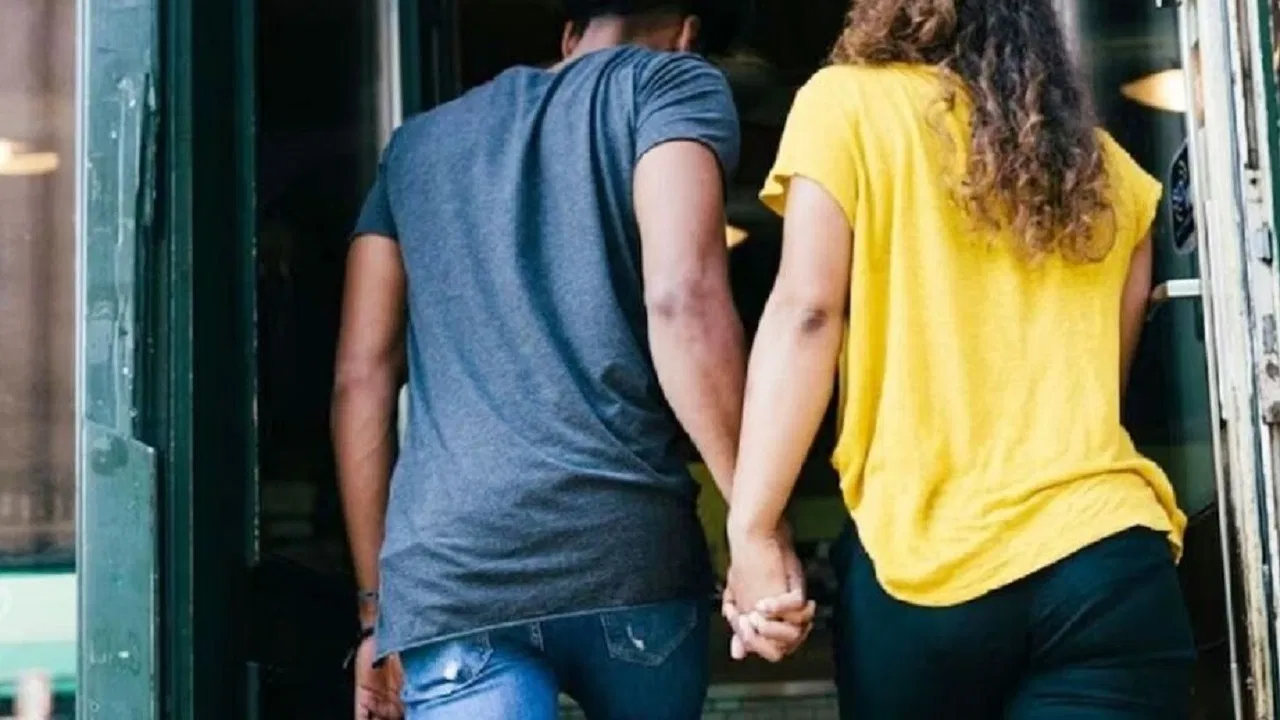 Valentine’s Day पर नई गर्लफ्रेंड से करनी थी शादी, पुरानी प्रेमिका नहीं छोड़ रही थी पीछा, फिर प्रेमी ने… आगरा में खूनी खेल Valentine's Day पर नई गर्लफ्रेंड से करनी थी शादी, पुरानी प्रेमिका नहीं छोड़ रही थी पीछा, फिर प्रेमी ने... आगरा में खूनी खेल