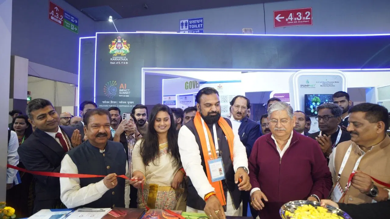 इंडिया AI इम्पैक्ट समिट एंड एक्सपो 2026: बिहार सरकार ने ₹468 करोड़ के MoU पर किए दस्तखत इंडिया AI इम्पैक्ट समिट एंड एक्सपो 2026: बिहार सरकार ने ₹468 करोड़ के MoU पर किए दस्तखत