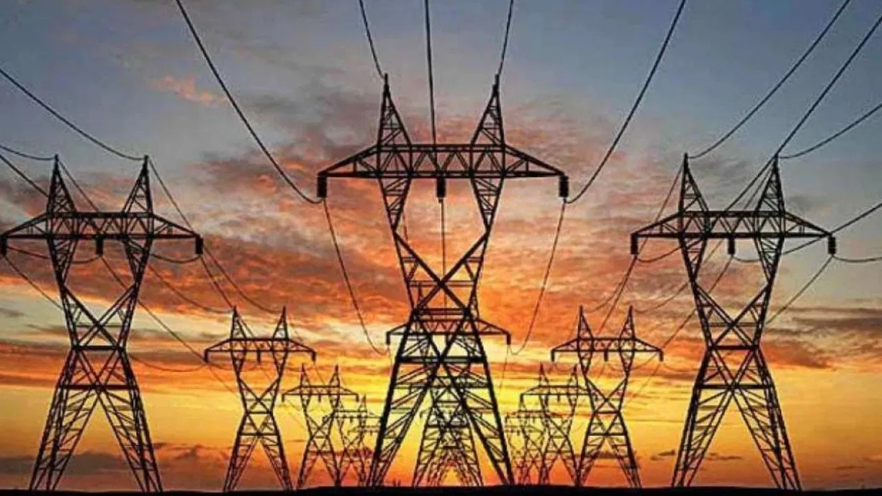 दिल्ली में उपभोक्ताओं को बड़ी राहत, आपस में बिजली खरीद-बेच सकेंगे, DERC ने दी एनर्जी ट्रेडिंग को मंजूरी दिल्ली में उपभोक्ताओं को बड़ी राहत, आपस में बिजली खरीद-बेच सकेंगे, DERC ने दी एनर्जी ट्रेडिंग को मंजूरी