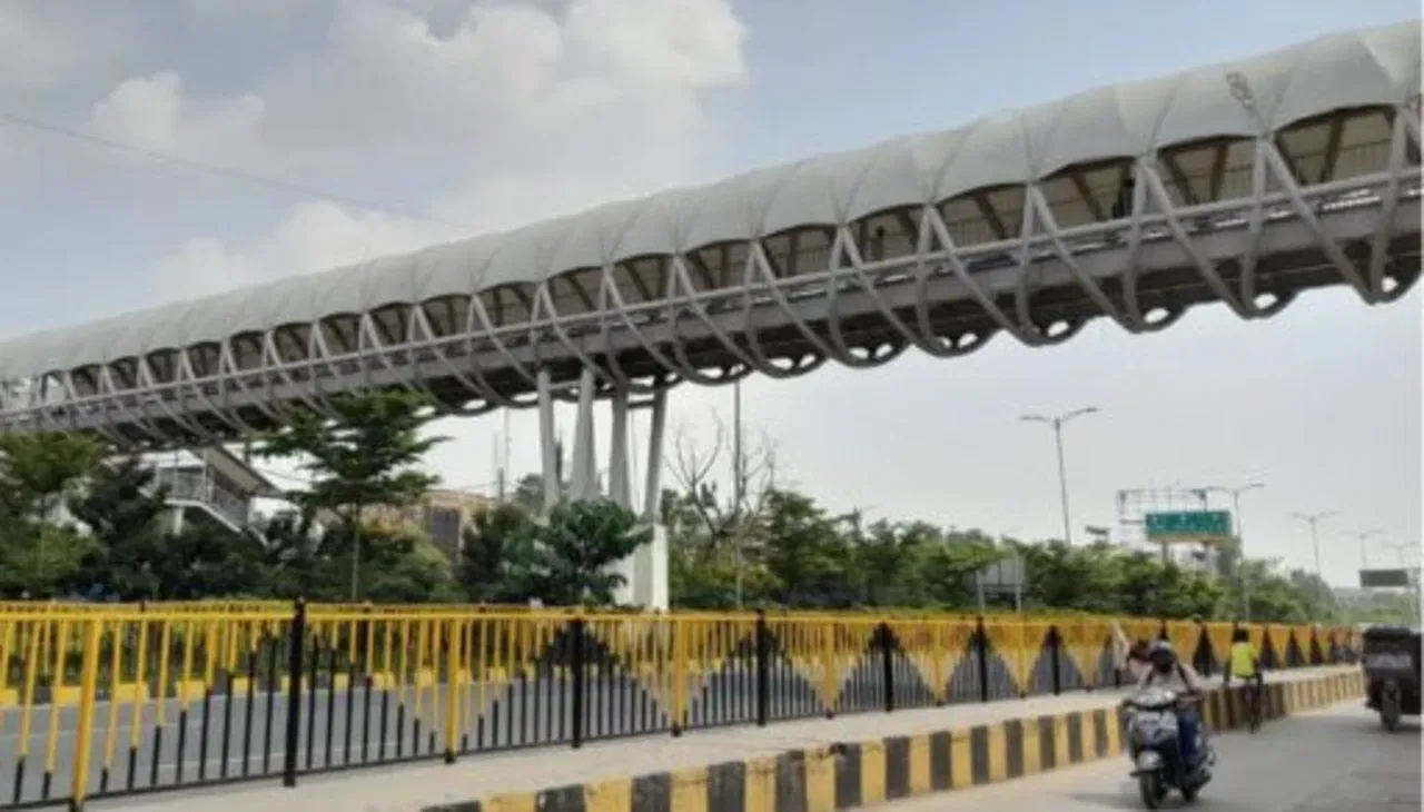 दिल्ली में जाम-हादसों पर लगेगी लगाम, नए फुट ओवर ब्रिजों को सरकार ने दी मंजूरी दिल्ली में जाम-हादसों पर लगेगी लगाम, नए फुट ओवर ब्रिजों को सरकार ने दी मंजूरी
