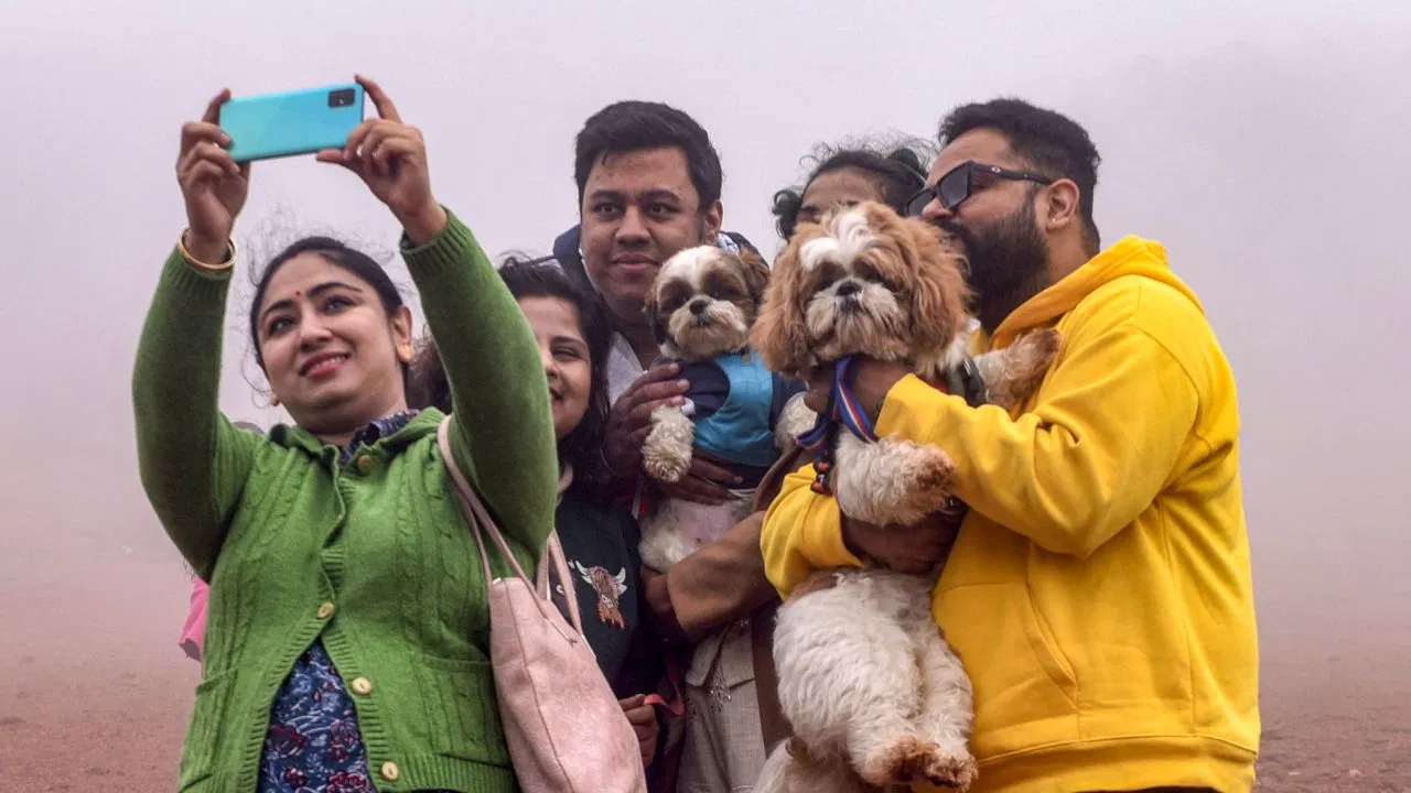 हिमाचल में बर्फबारी और बारिश की संभावना, यूपी में बढ़ेगी गर्मी, जानें दिल्ली में कैसा रहेगा आज का मौसम? दिल्ली में ठंड Bye Bye! बढ़ रहा तापमान... हिमाचल में होगी बारिश, यूपी से लेकर बिहार तक जानें मौसम का हाल