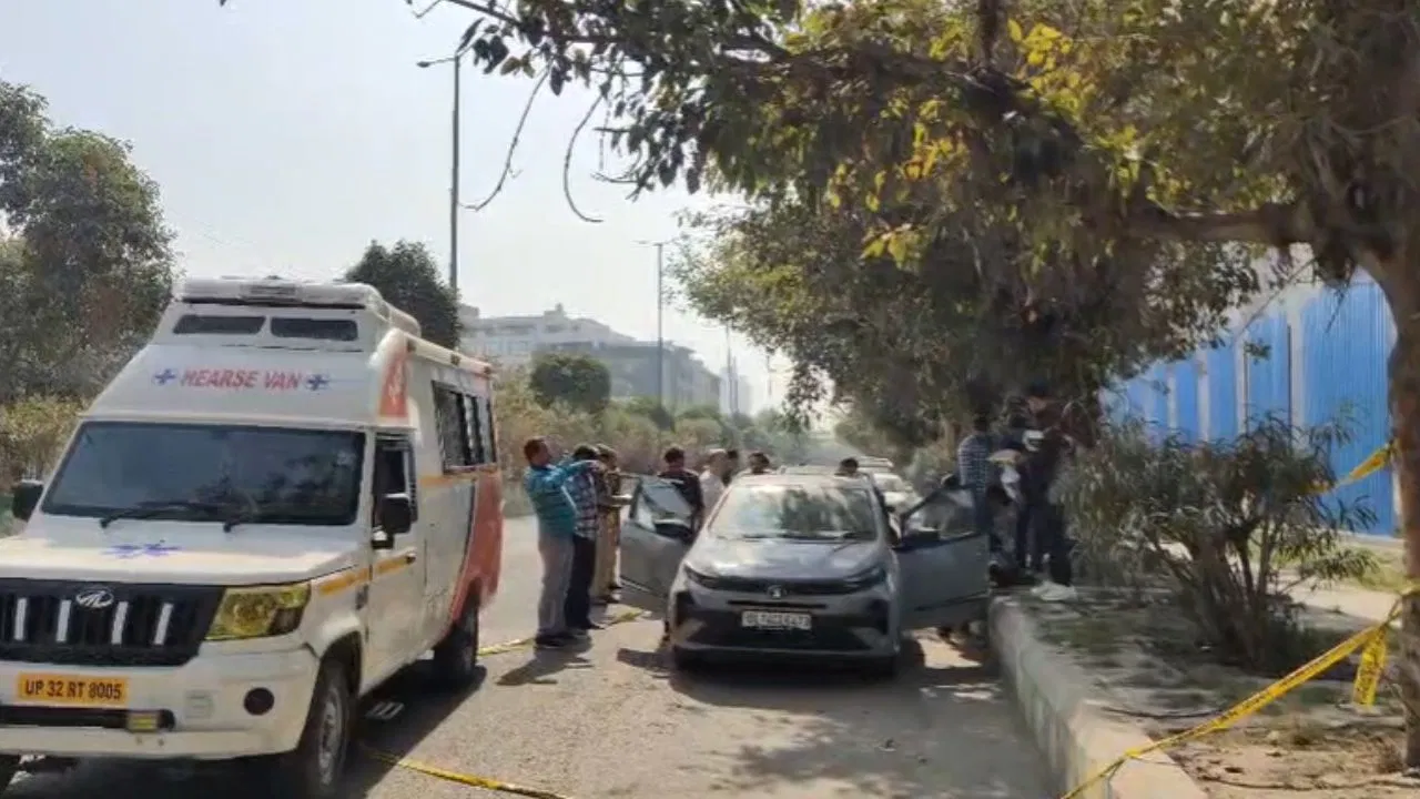 नोएडा: मर्डर या सुसाइड? वैलेंटाइन डे पर कार में मिली प्रेमी-प्रेमिका की लाश, दोनों को लगी थी गोली नोएडा: मर्डर या सुसाइड? वैलेंटाइन डे पर कार में मिली प्रेमी-प्रेमिका की लाश, दोनों को लगी थी गोली