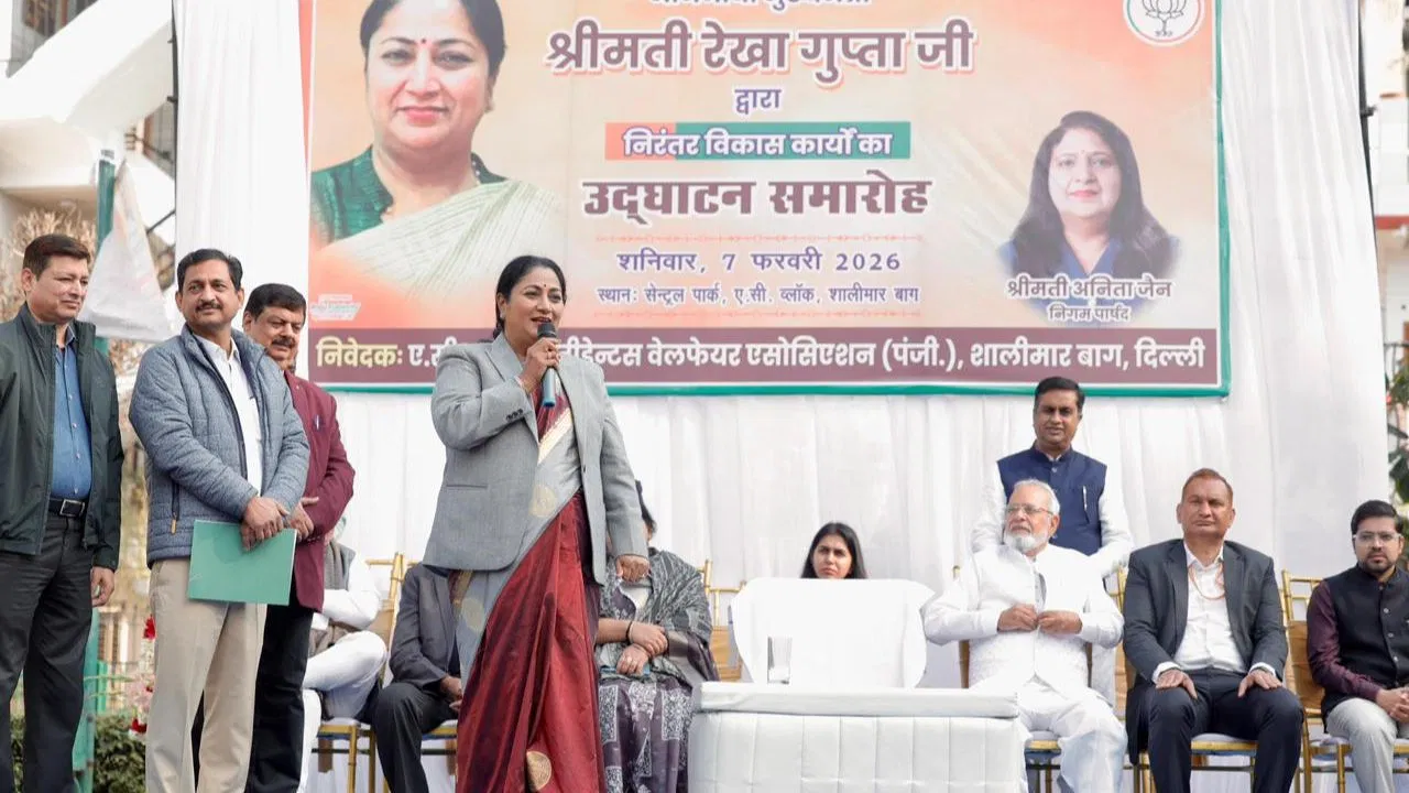 पार्कों को सुंदर, सुरक्षित और उपयोगी बनाने पर जोर, शालीमार बाग में विकास कार्यों का आगाज पार्कों को सुंदर, सुरक्षित और उपयोगी बनाने पर जोर, शालीमार बाग में विकास कार्यों का आगाज