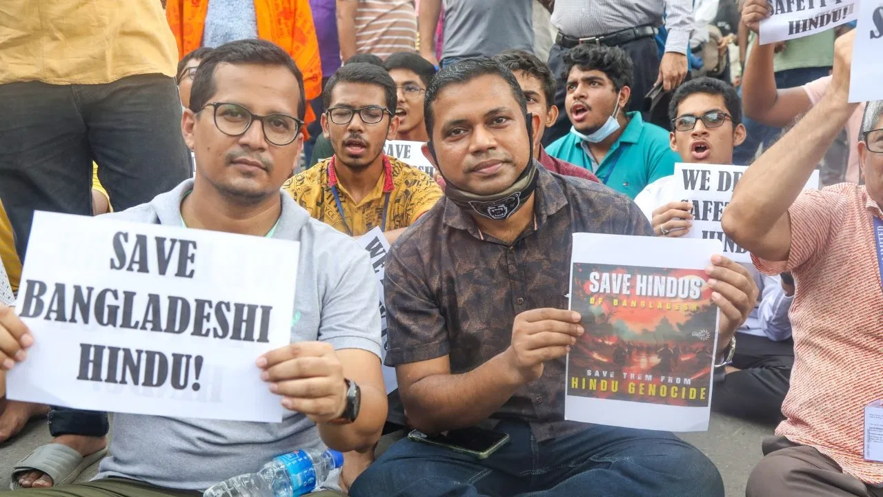 भारत आया बांग्लादेश में हिंदू पुलिस अफसर को मारने वाला, पुर्तगाल जाने की है तैयारी भारत आया बांग्लादेश में हिंदू पुलिस अफसर को मारने वाला, पुर्तगाल जाने की है तैयारी