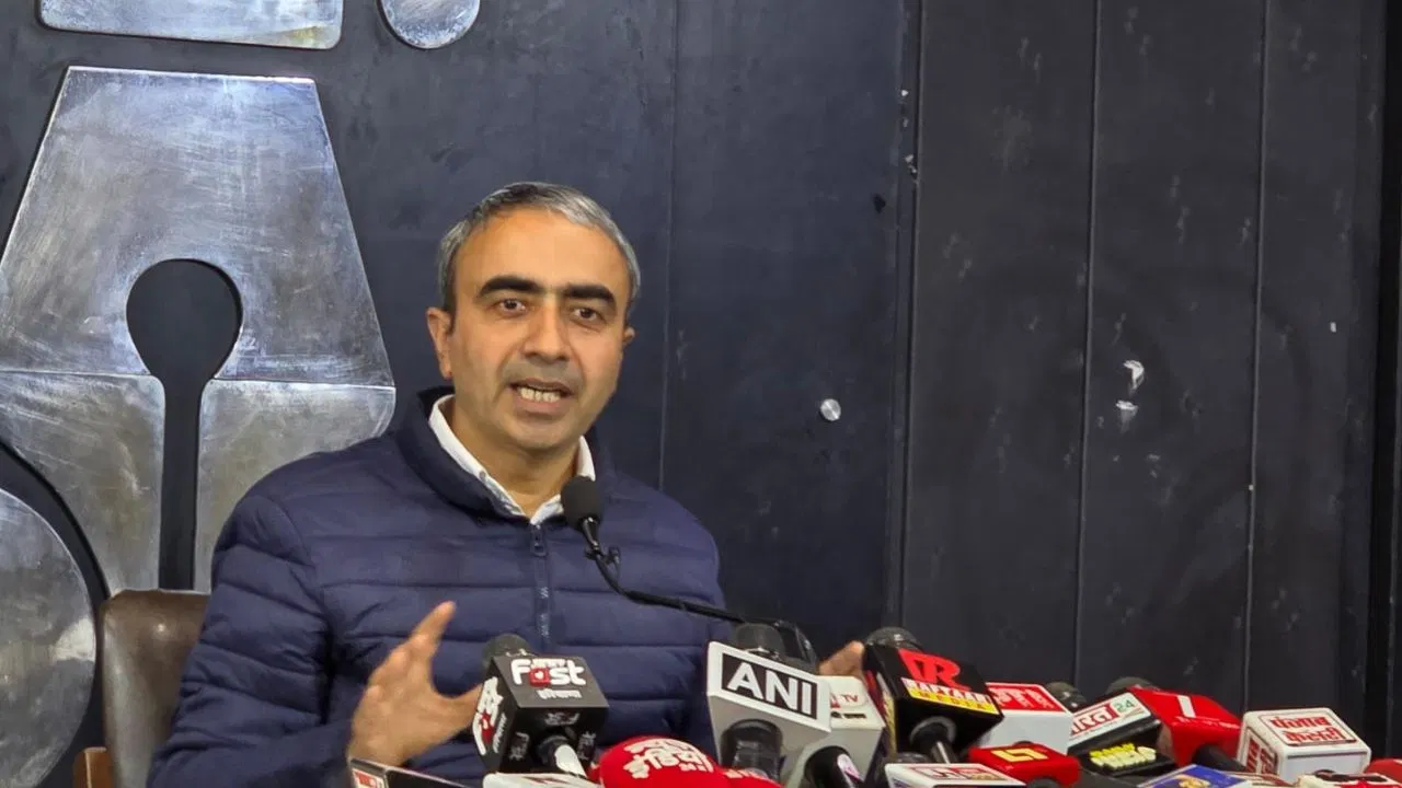 हरियाणा में बिजली निगमों के बढ़ते घाटे पर AAP का हमला, जीरो बिल के पंजाब मॉडल का दिया नजीर हरियाणा में बिजली निगमों के बढ़ते घाटे पर AAP का हमला, जीरो बिल के पंजाब मॉडल का दिया नजीर